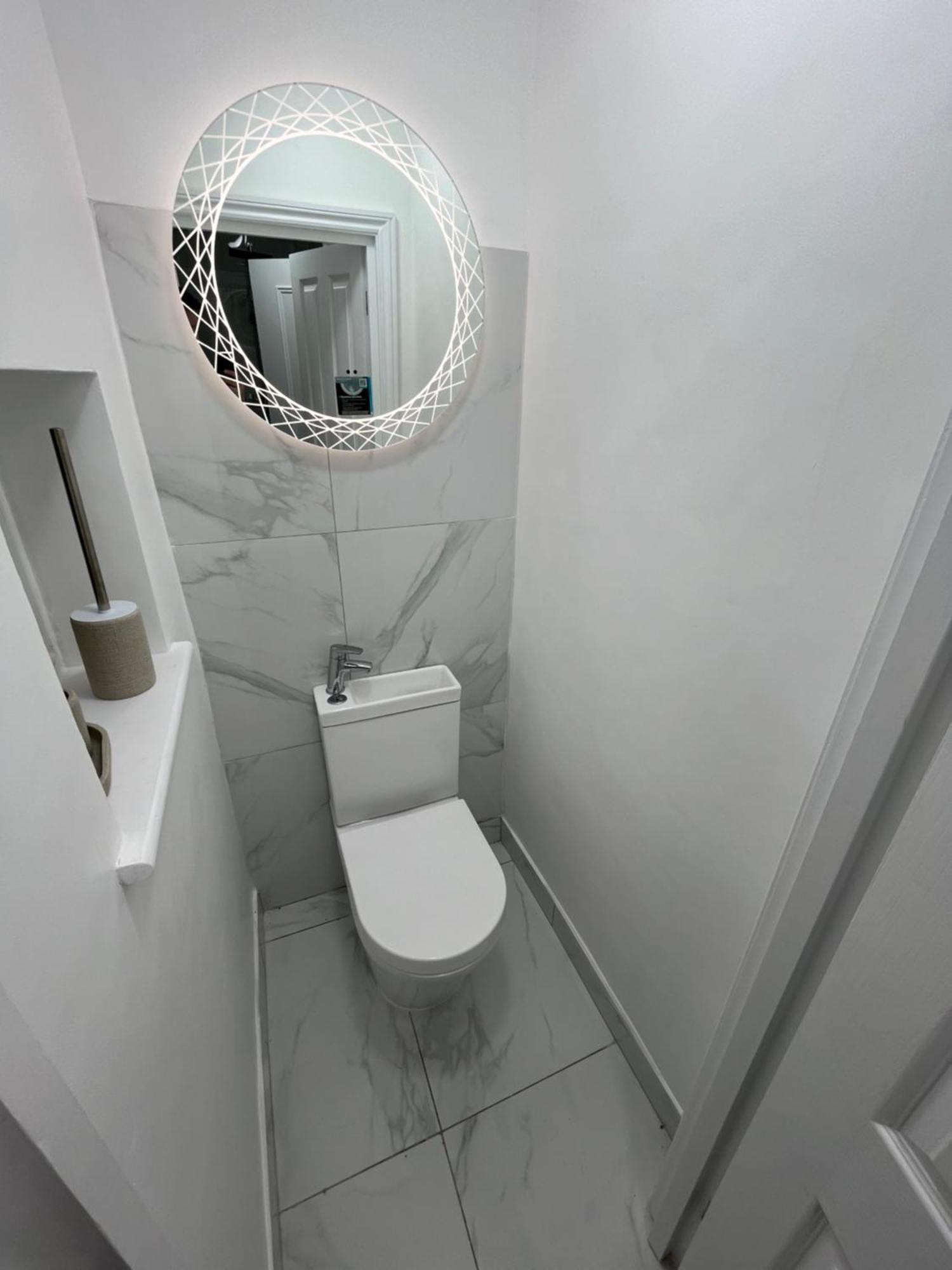 Apartamento Cozy Two Bed In Brixton Next To Station Londres Exterior foto